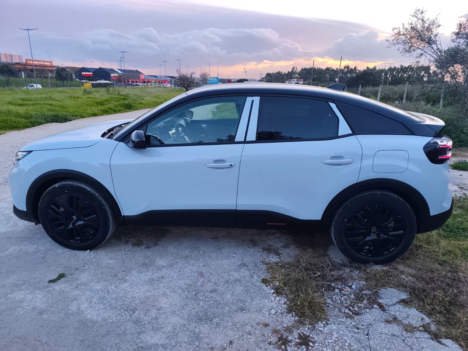 Citroën ë‑C4 100% Elétrico – Autonomia 420 km – Novo