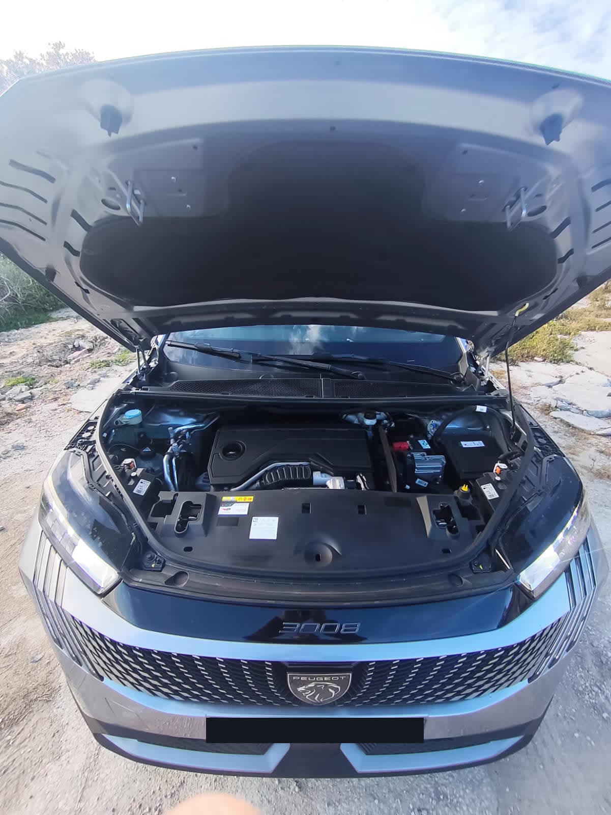 Peugeot 3008 Hybrid 2025 – Como Novo