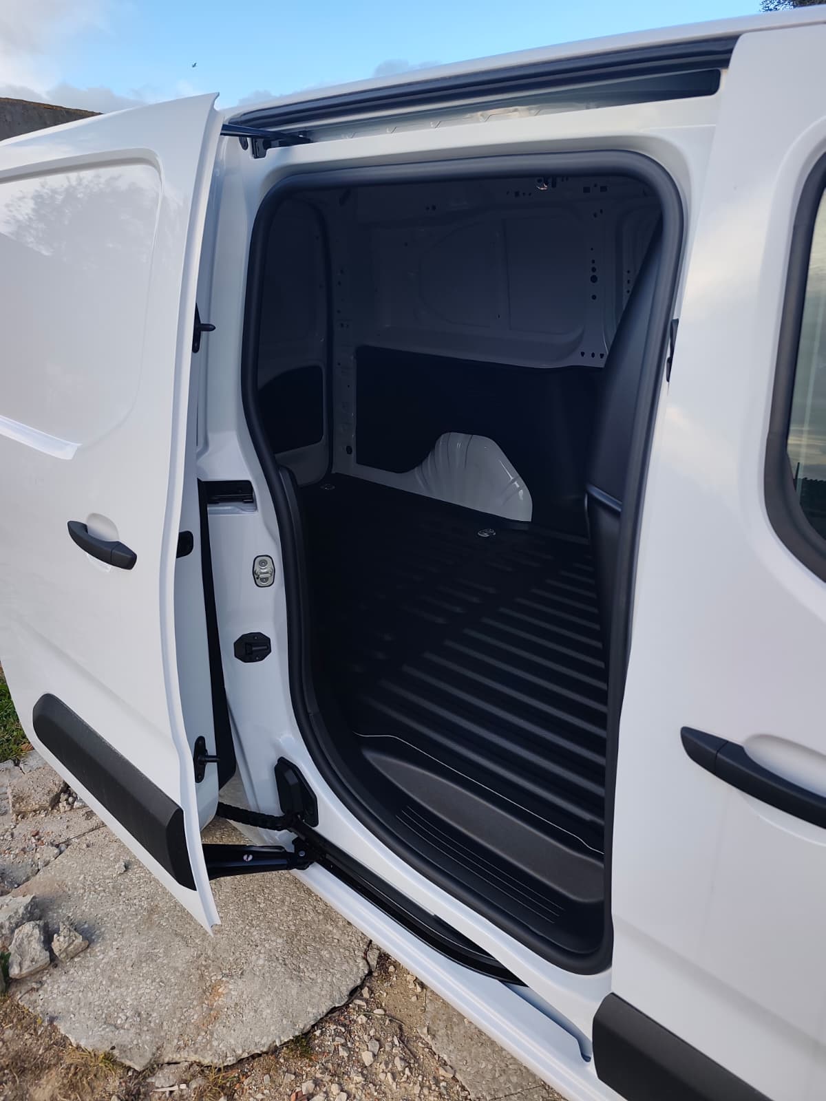 Fiat Doblò 2026 – NOVO (0 km) – 1.5 BlueHDi – 3 Lugares