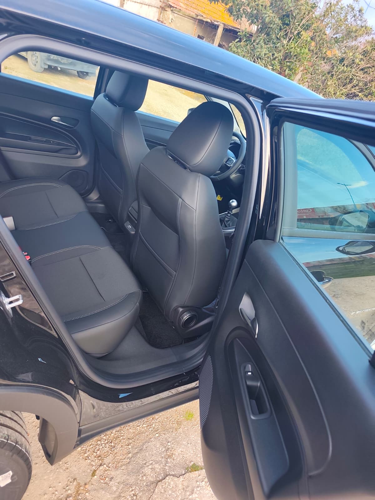 Jeep Avenger 1.2 GSE T3 Altitude – NOVO (0 km)