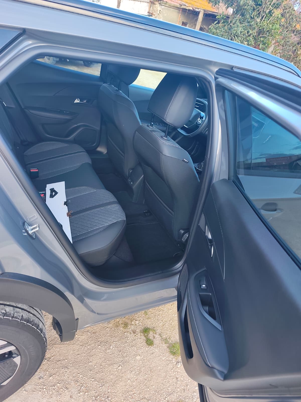 Peugeot 2008 1.2 PureTech Allure Pack